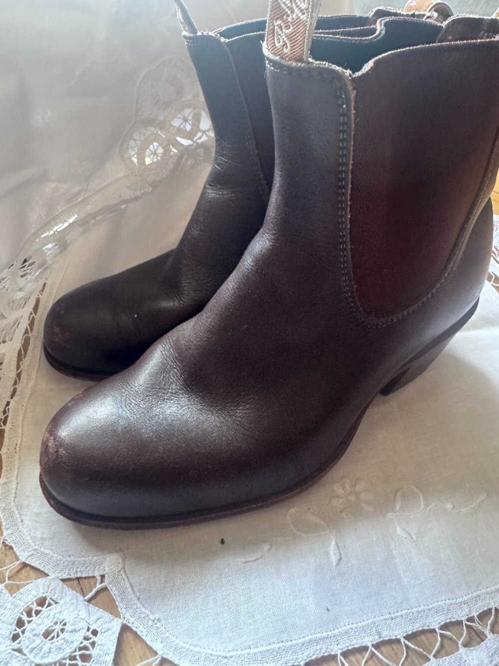 R.M. Williams Chelsea Boots Women Size 7
